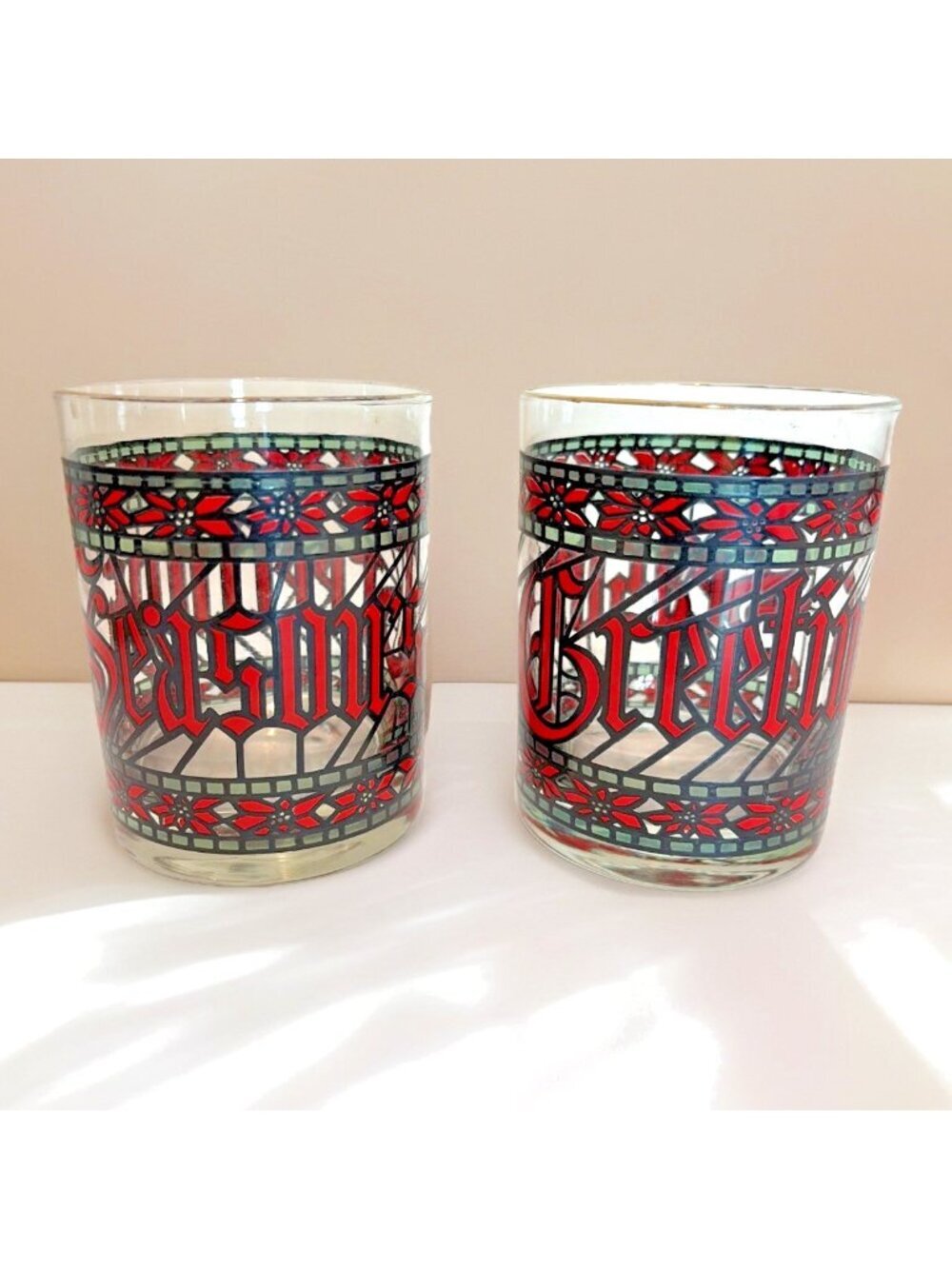 2 VTG HOUZE Seasons Greetings Rocks Glasses Low Ball Tumblers Holiday 1970s